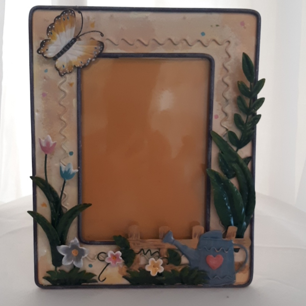 Tin Garden Flowers Frame